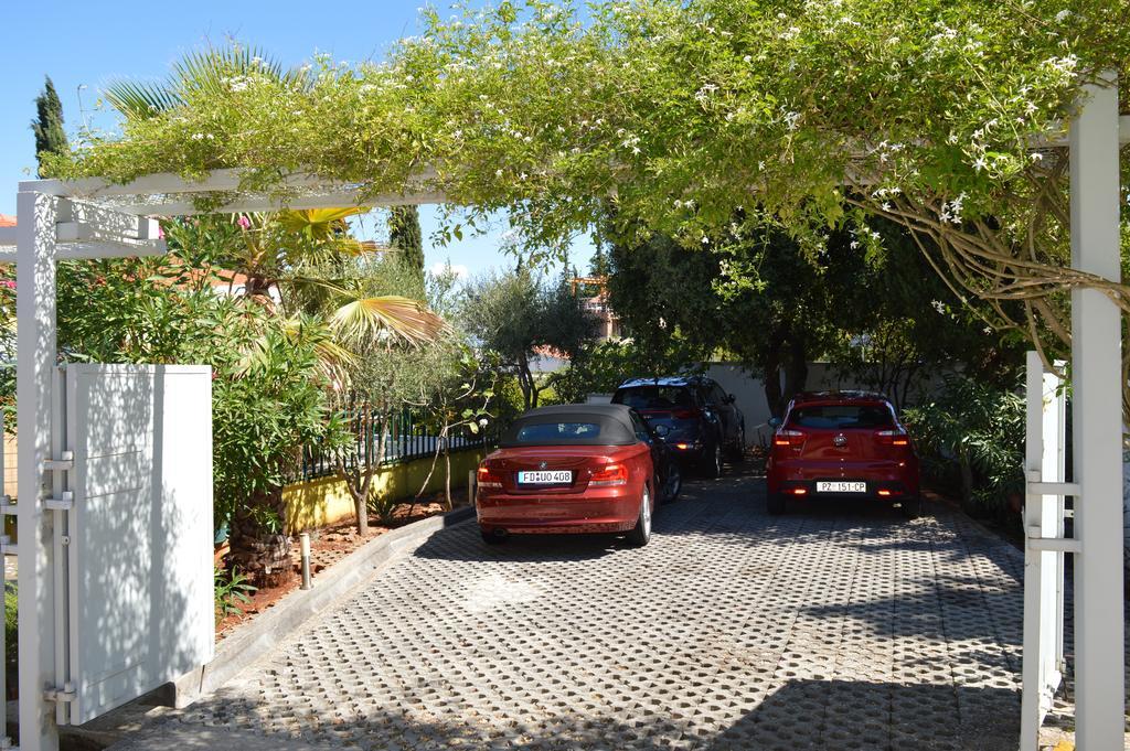 Apartments Vukovic Stari Grad  Exterior foto